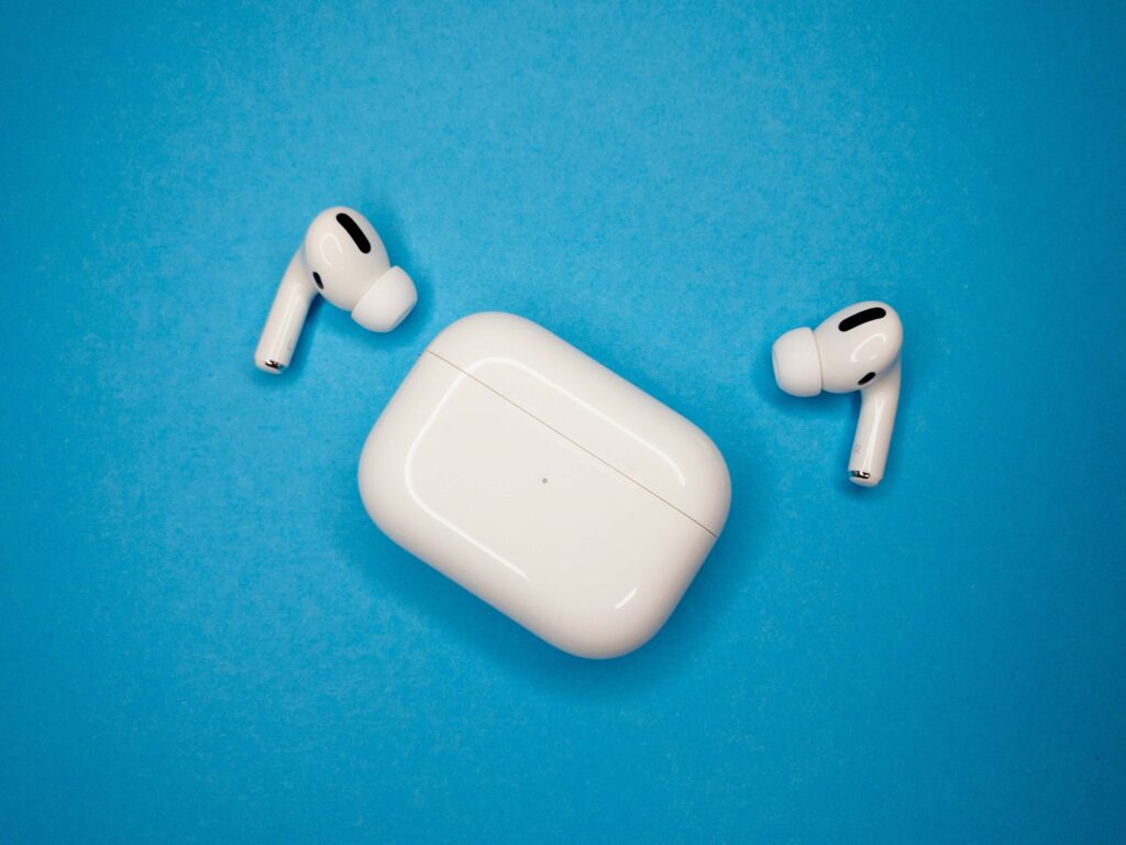 Can you use different airpods in the same case - 3