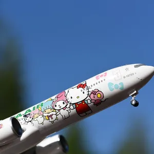 hello kitty airpod case-04